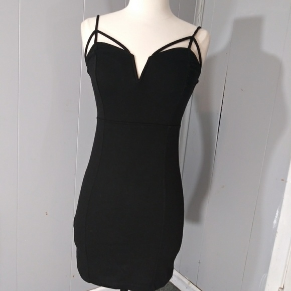 Forever 21 Dresses & Skirts - 5/$25 Forever 21 Black Cage Neckline Bodycon Dress